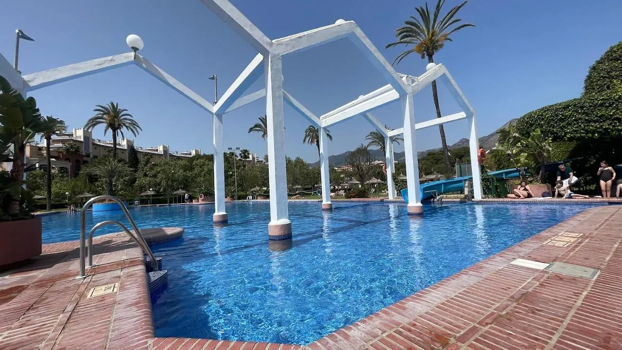Suite Benal Beach 23 Benalmadena 0*,